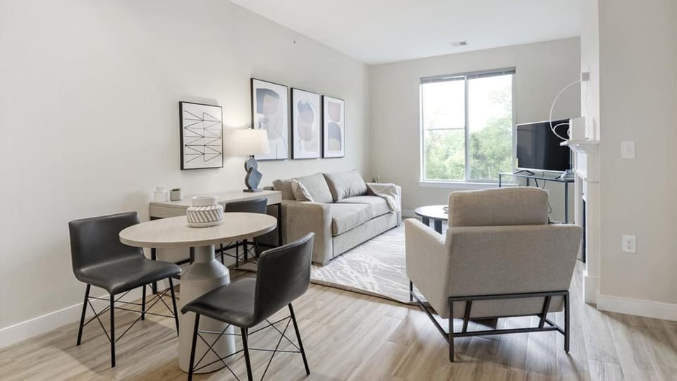 Landing Modern Apartment with Amazing Amenities (ID9713X45) Apartment in Maryland