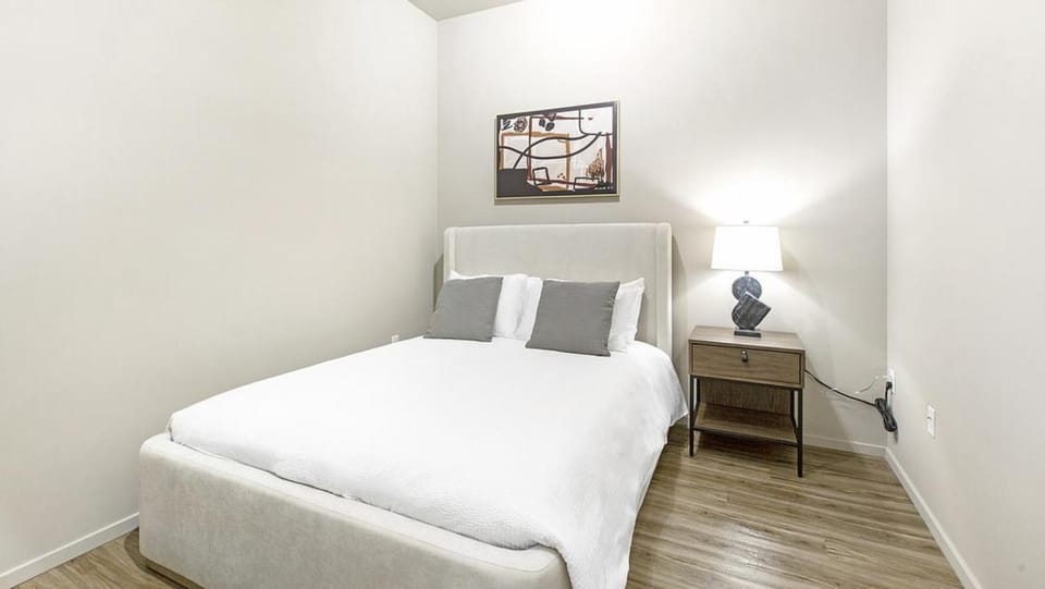 Landing Modern Apartment with Amazing Amenities (ID1220X094) Apartment in Omaha