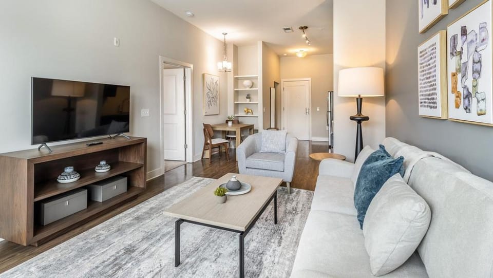 Landing Modern Apartment with Amazing Amenities (ID8268X05) Apartment in Raleigh