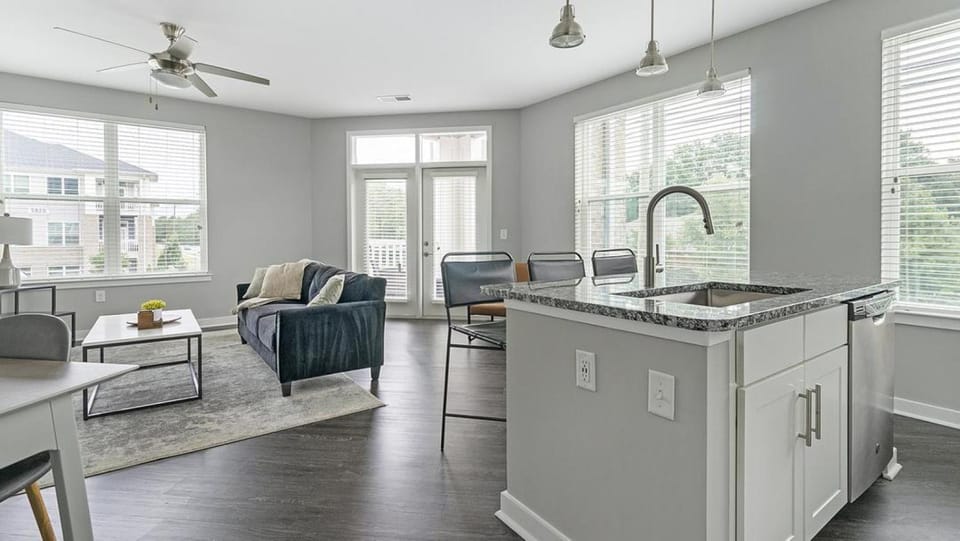 Landing Modern Apartment with Amazing Amenities (ID9029X82) Apartment in Durham
