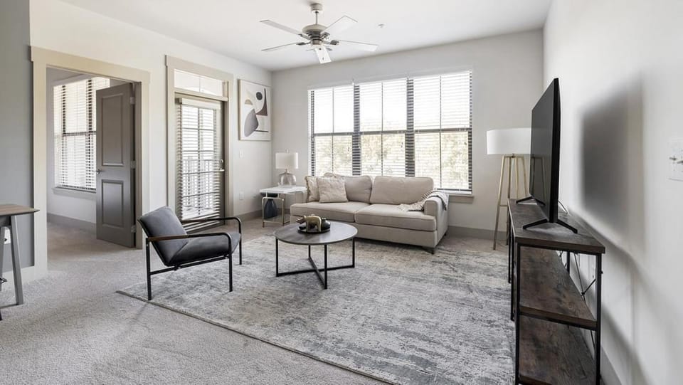 Landing Modern Apartment with Amazing Amenities (ID3573X90) Apartment in Vestavia Hills