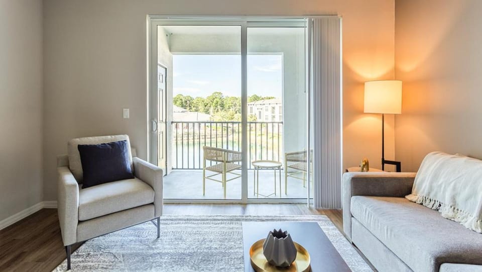 Landing Modern Apartment with Amazing Amenities (ID8616X10) Apartment in Cape Coral