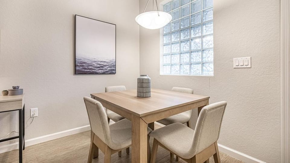 Landing Modern Apartment with Amazing Amenities (ID8214X04) Apartment in Fort Myers