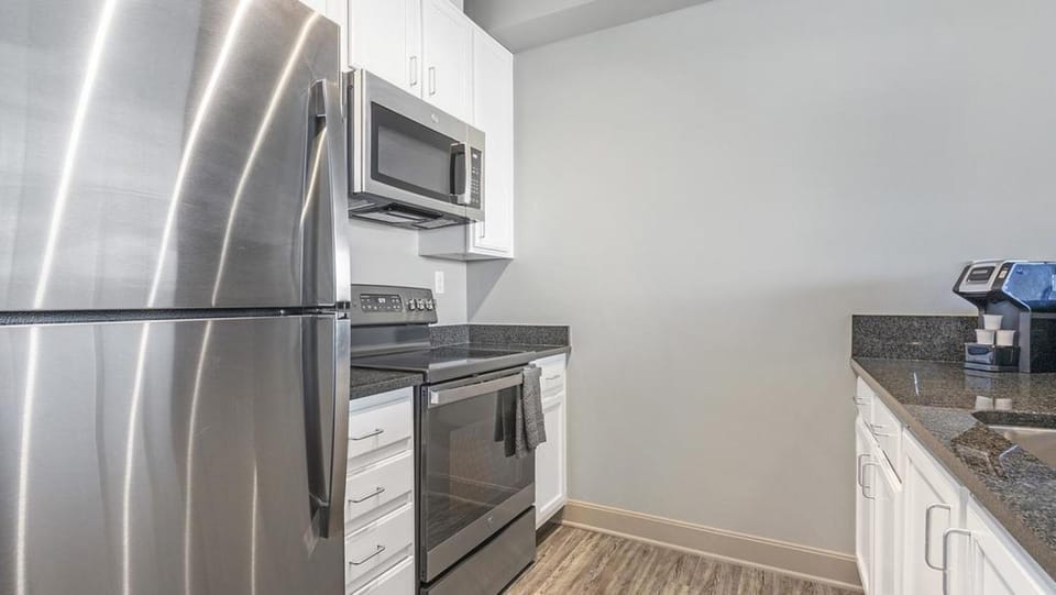 Landing Modern Apartment with Amazing Amenities (ID8431X96) Apartment in Covington