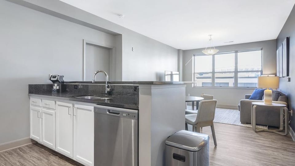 Landing Modern Apartment with Amazing Amenities (ID8431X96) Apartment in Covington