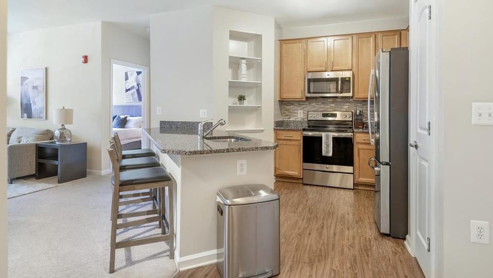 Landing Modern Apartment with Amazing Amenities (ID7965X79) Apartment in Catoctin