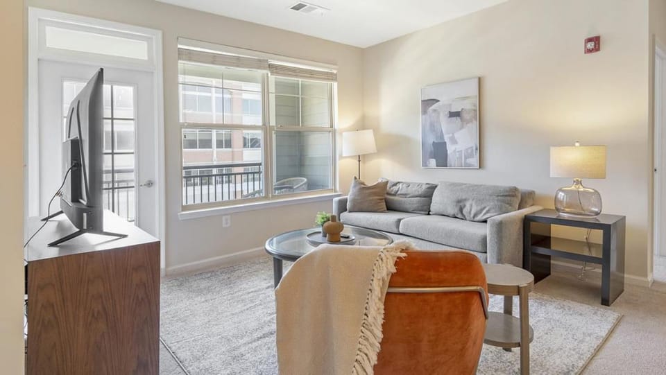 Landing Modern Apartment with Amazing Amenities (ID7965X79) Apartment in Catoctin