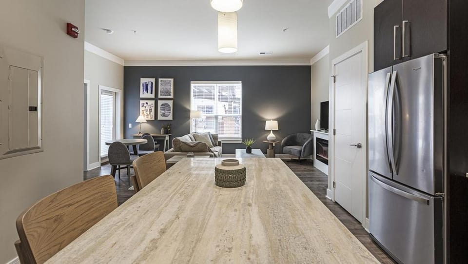 Landing Modern Apartment with Amazing Amenities (ID9659X91) Apartment in Beachwood