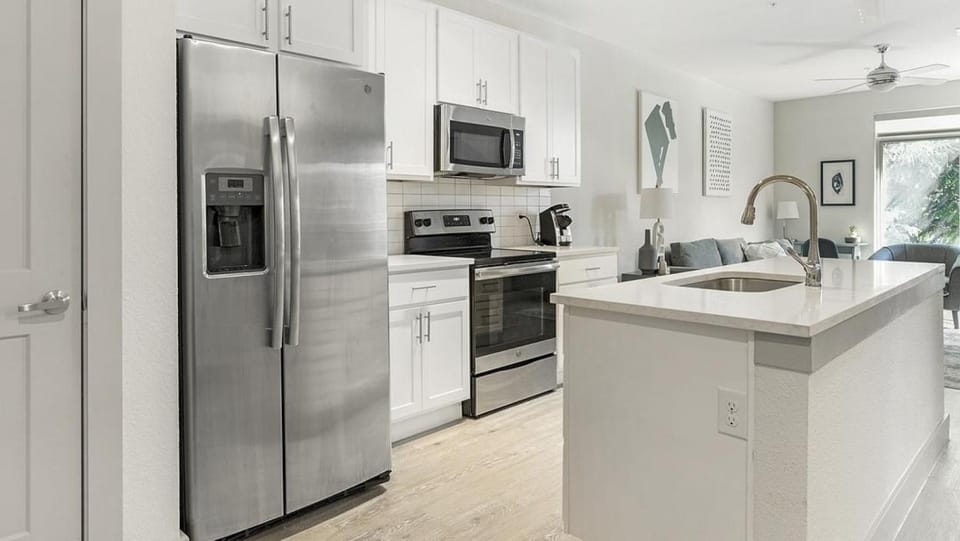 Landing Modern Apartment with Amazing Amenities (ID1374X218) Apartment in San Antonio