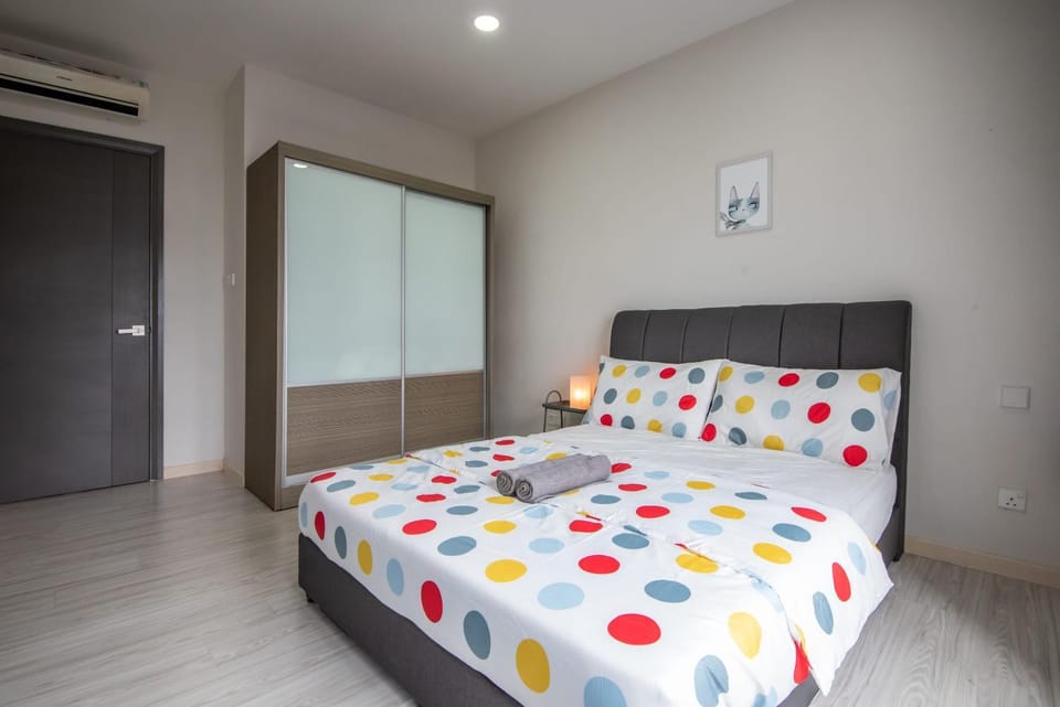 A Lovely & Comfy Suite at Suasana Suites JB 11 Apartment in Johor Bahru