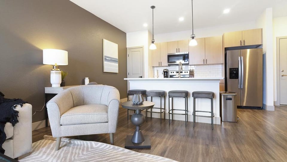 Landing Modern Apartment with Amazing Amenities (ID5608X75) Apartment in Centennial