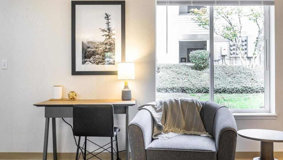 Landing Modern Apartment with Amazing Amenities (ID7026X30) Apartment in Puget Sound