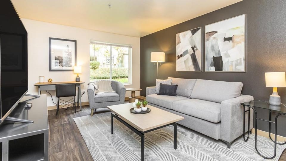 Landing Modern Apartment with Amazing Amenities (ID7026X30) Apartment in Puget Sound