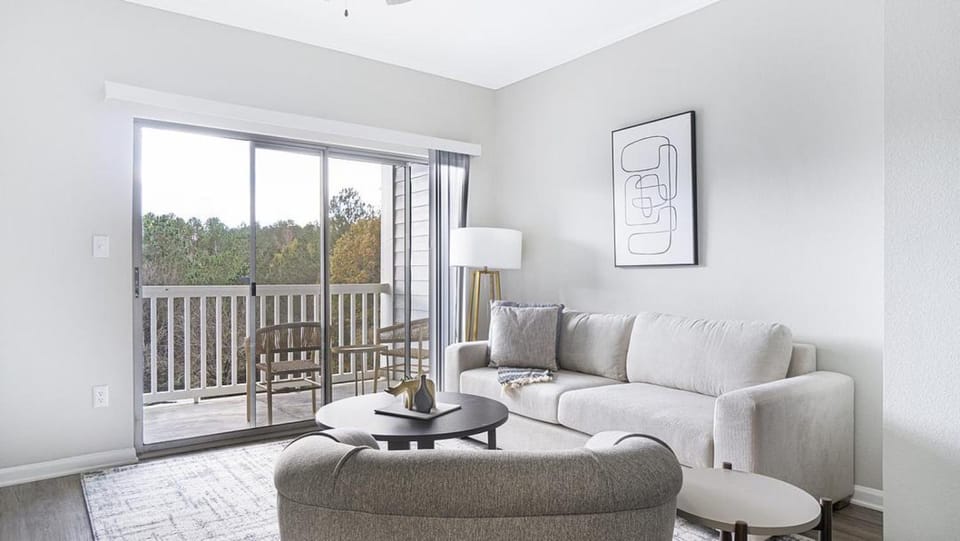 Landing Modern Apartment with Amazing Amenities (ID1206X025) Apartment in Raleigh