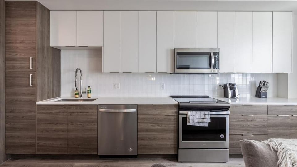 Landing Modern Apartment with Amazing Amenities (ID744) Apartment in Fort Lauderdale
