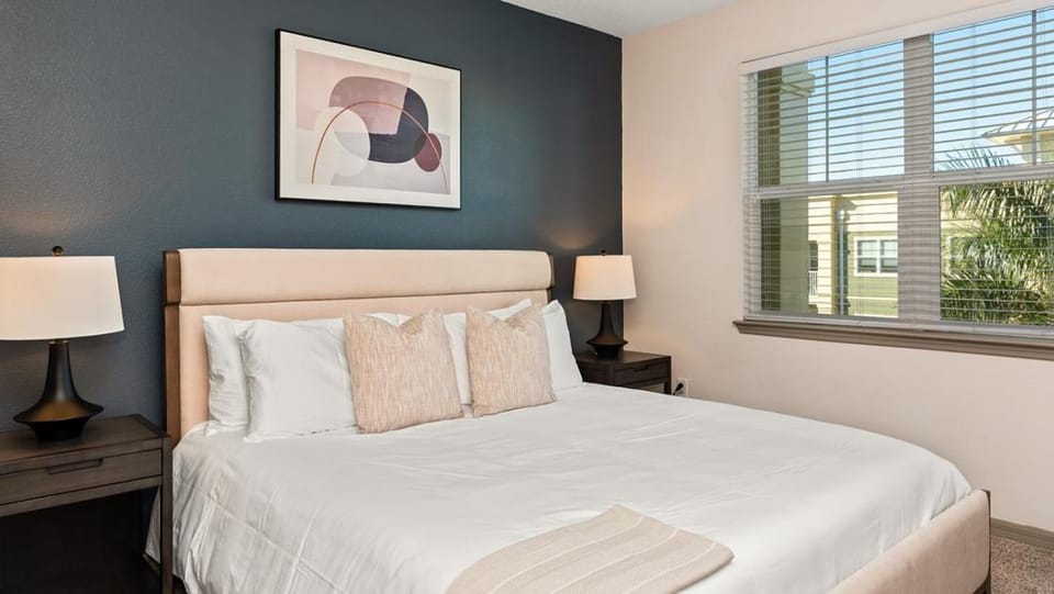 Landing Modern Apartment with Amazing Amenities (ID8767X54) Apartment in Bradenton