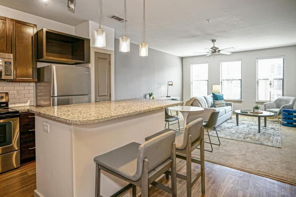 Landing Modern Apartment with Amazing Amenities (ID1246) Apartment in Vestavia Hills