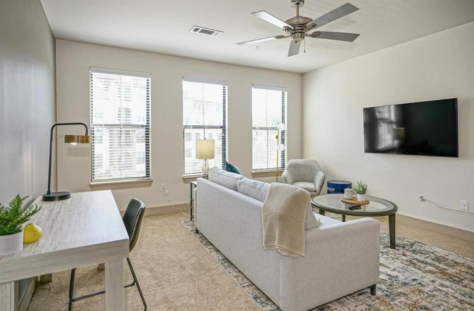 Landing Modern Apartment with Amazing Amenities (ID1246) Apartment in Vestavia Hills