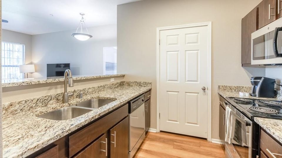 Landing Modern Apartment with Amazing Amenities (ID6234X51) Apartment in Chandler