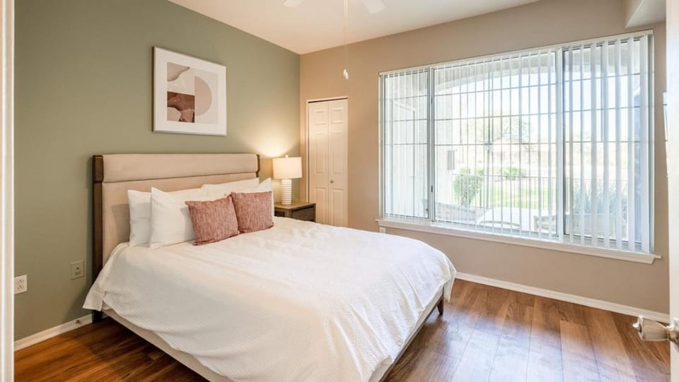 Landing Modern Apartment with Amazing Amenities (ID6234X51) Apartment in Chandler
