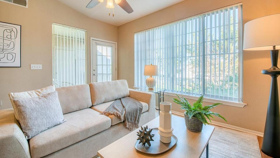 Landing Modern Apartment with Amazing Amenities (ID6151X48) Apartment in Chandler