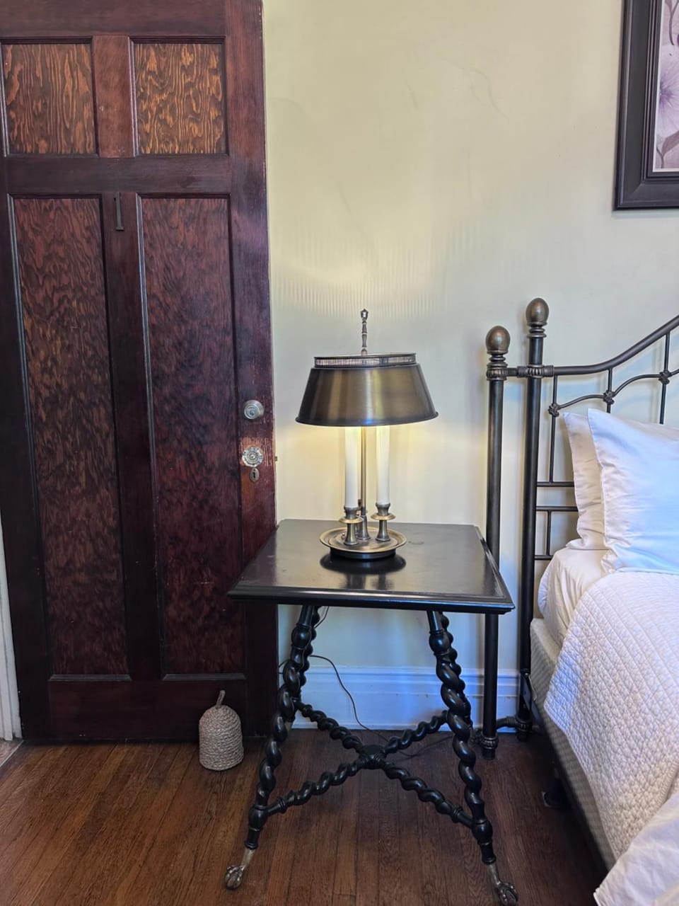 Moreland Guesthouse Historic Former Nuns Convent Homestay Vacation rental in Buffalo