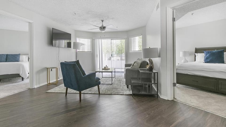 Landing Modern Apartment with Amazing Amenities (ID1387X808) Apartment in Blue Ash