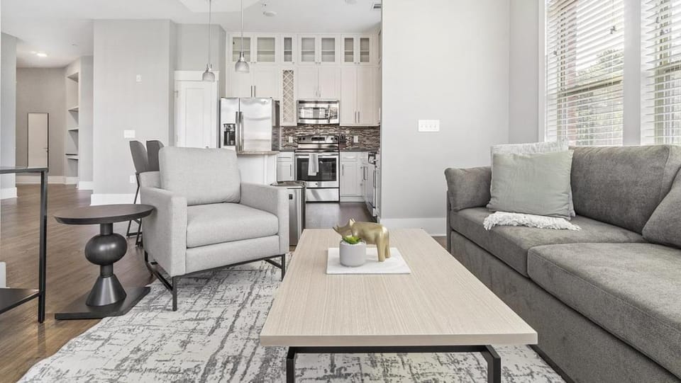 Landing Modern Apartment with Amazing Amenities (ID1014X909) Apartment in Durham