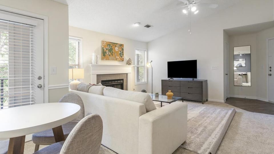 Landing Modern Apartment with Amazing Amenities (ID9374X40) Apartment in Winston-Salem