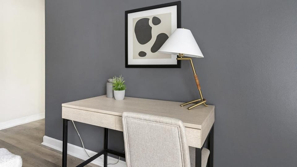 Landing Modern Apartment with Amazing Amenities (ID8416X37) Apartment in Portsmouth
