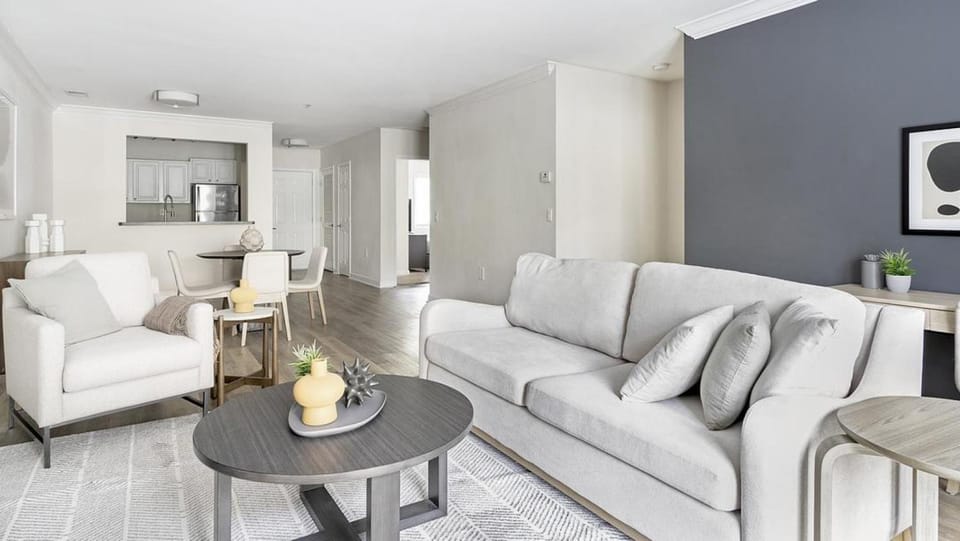 Landing Modern Apartment with Amazing Amenities (ID8416X37) Apartment in Portsmouth