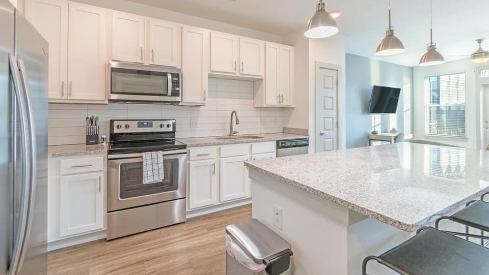 Landing Modern Apartment with Amazing Amenities (ID8304X82) Apartment in Jacksonville