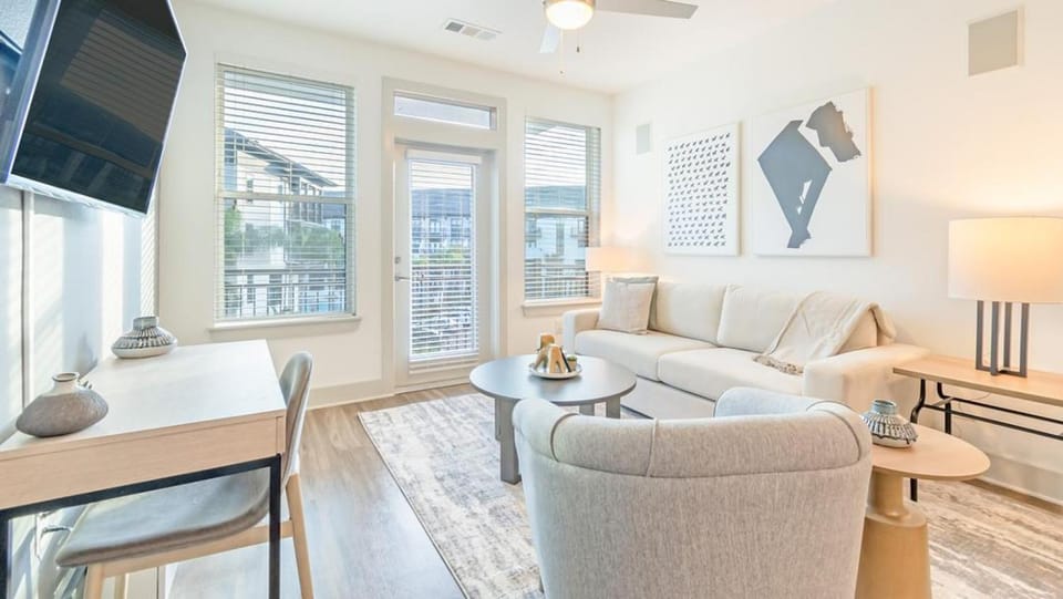Landing Modern Apartment with Amazing Amenities (ID8304X82) Apartment in Jacksonville