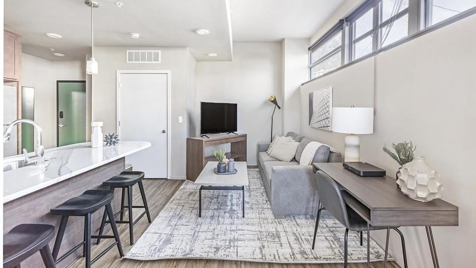 Landing Modern Apartment with Amazing Amenities (ID1222X079) Apartment in Omaha