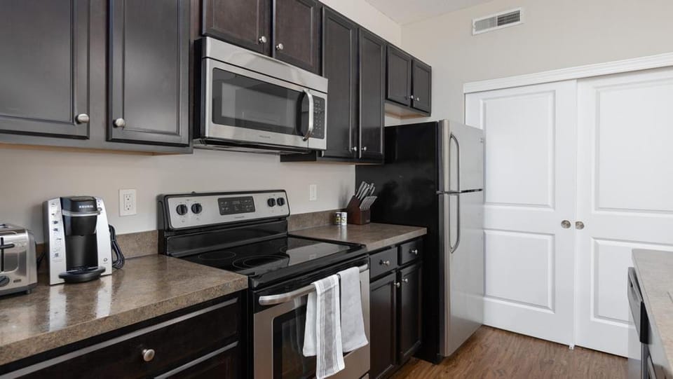 Landing Modern Apartment with Amazing Amenities (ID4409X99) Apartment in Ohio
