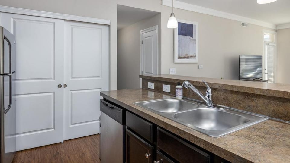 Landing Modern Apartment with Amazing Amenities (ID4409X99) Apartment in Ohio