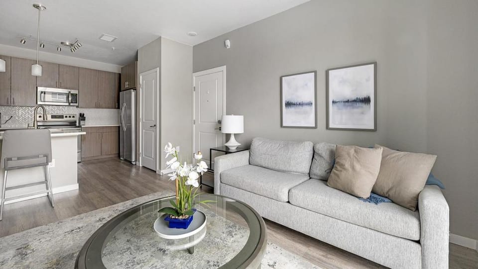 Landing Modern Apartment with Amazing Amenities (ID1300) Apartment in Commerce City