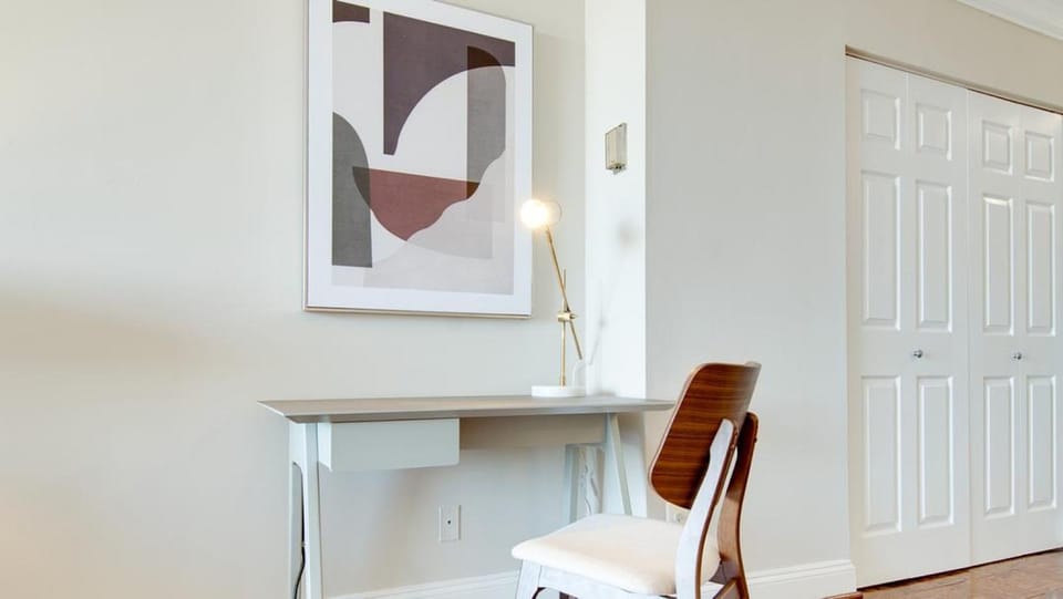 Landing Modern Apartment with Amazing Amenities (ID2805X39) Apartment in Chevy Chase