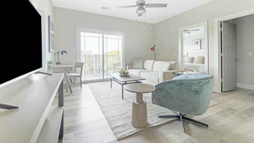 Landing Modern Apartment with Amazing Amenities (ID1011X401) Apartment in Lexington
