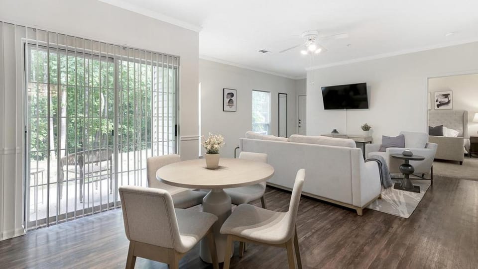 Landing Modern Apartment with Amazing Amenities (ID9934X56) Apartment in Winston-Salem