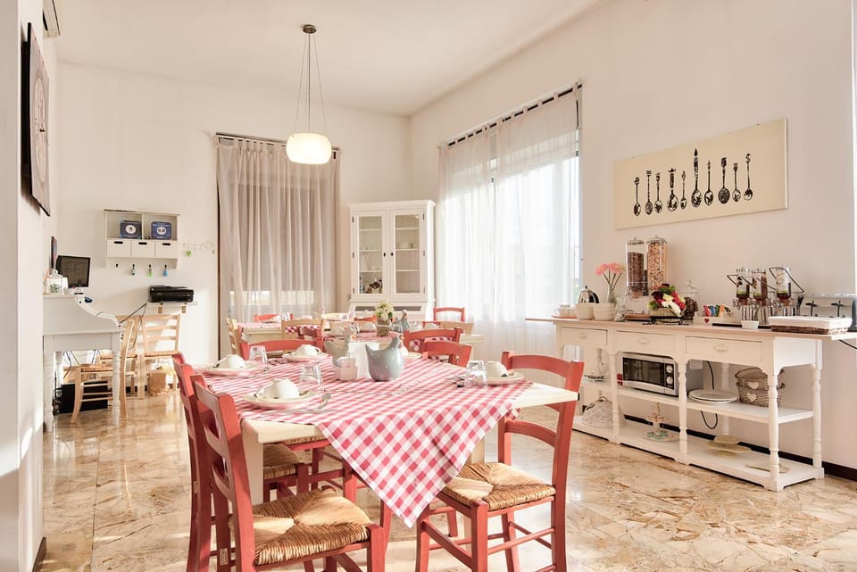 Dining area, Breakfast, Buffet breakfast, Italian breakfast