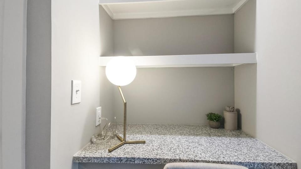 Landing Modern Apartment with Amazing Amenities (ID8650X14) Apartment in Stono River