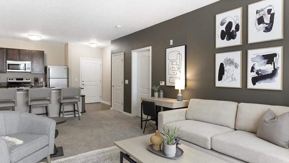 Landing Modern Apartment with Amazing Amenities (ID8750X25) Apartment in Worthington