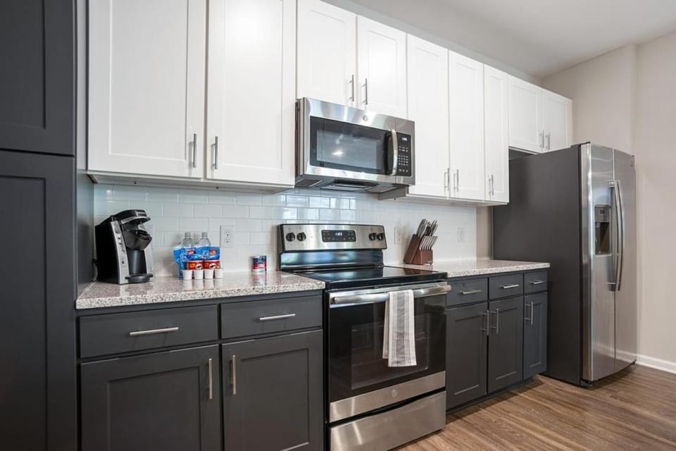 Landing Modern Apartment with Amazing Amenities (ID3310X96) Apartment in Lake Wylie