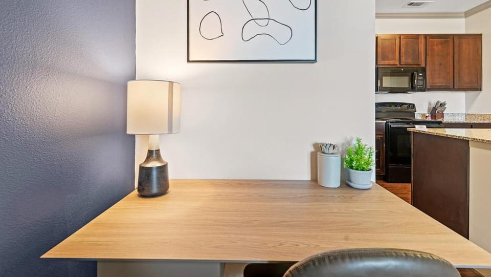 Landing Modern Apartment with Amazing Amenities (ID6557X20) Apartment in Round Rock