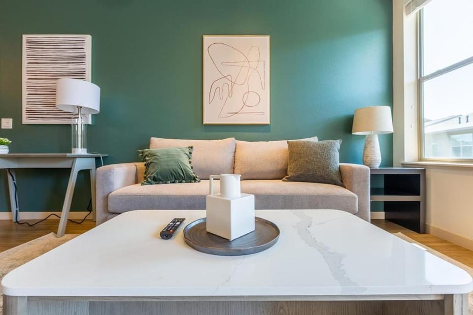 Landing Modern Apartment with Amazing Amenities (ID6799) Apartment in West Sacramento