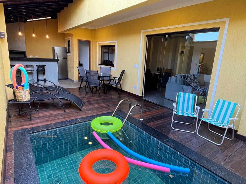 Seating area, Swimming pool