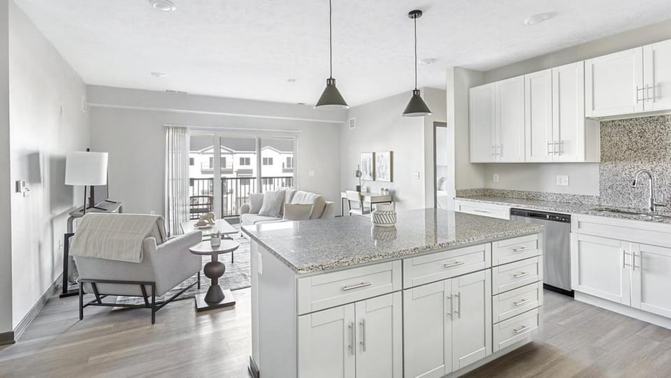 Landing Modern Apartment with Amazing Amenities (ID1002X858) Apartment in Iowa