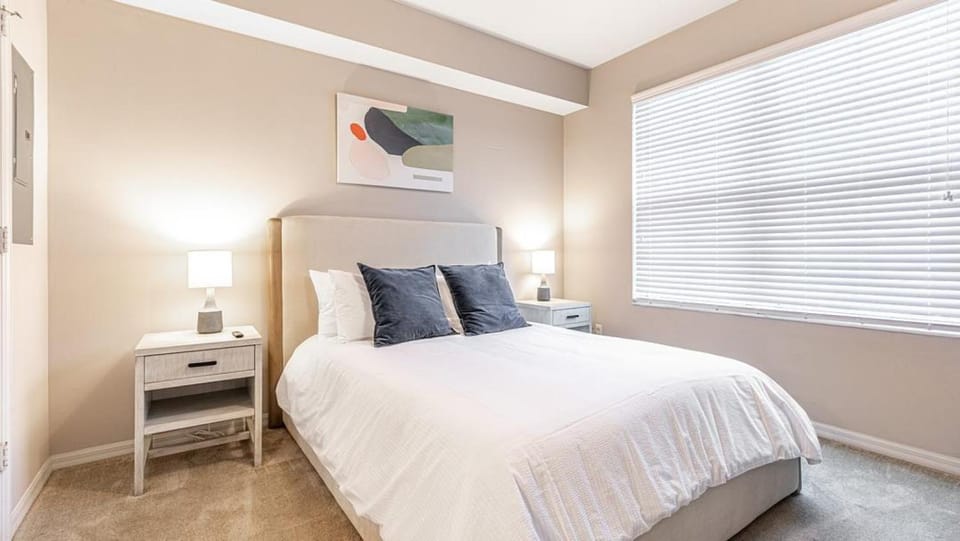 Landing Modern Apartment with Amazing Amenities (ID7085X13) Apartment in Cape Coral