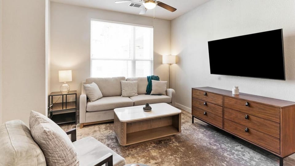 Landing Modern Apartment with Amazing Amenities (ID6329X18) Apartment in Austin